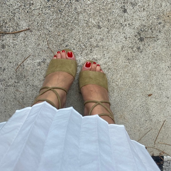 Green Suede Heels Sz 36 - Picture 13 of 13